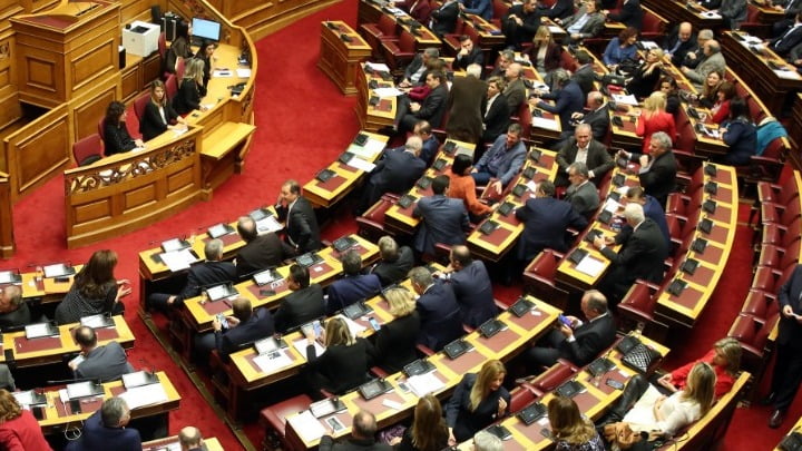 Βουλή: Παραπέμπεται στη Δικαιοσύνη ο Παπαγγελόπουλος για οκτώ αδικήματα