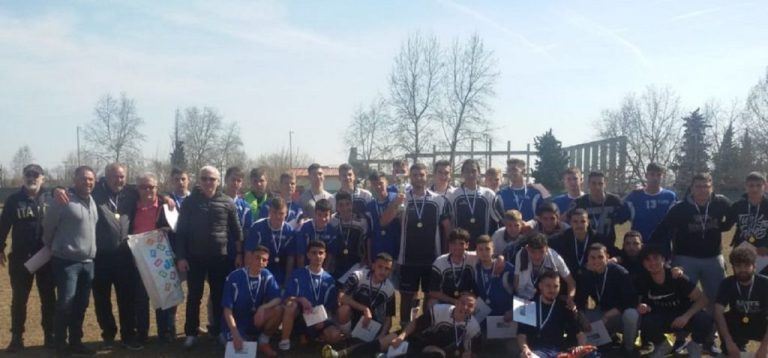 Πρωταθλητής το 4ο ΓΕΛ Σερρών στον Νομό Σερρών στο σχολικό πρωτάθλημα ποδοσφαίρου