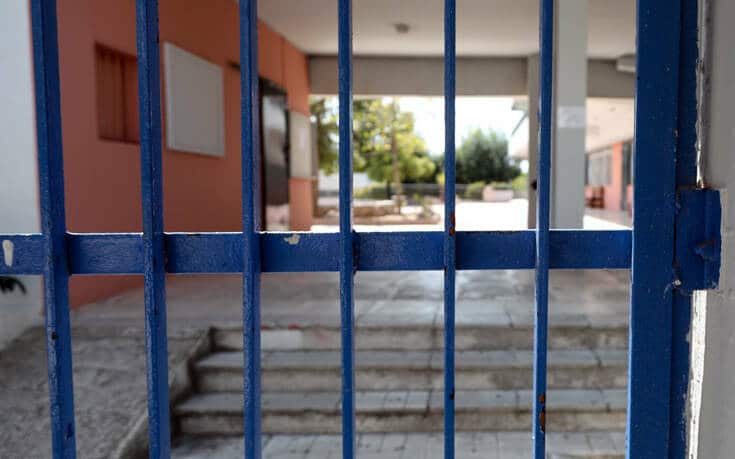 Μαθητής σε σχολείο υπό κατάληψη στο Σουφλί έπεσε από τη στέγη και τραυματίστηκε σοβαρά