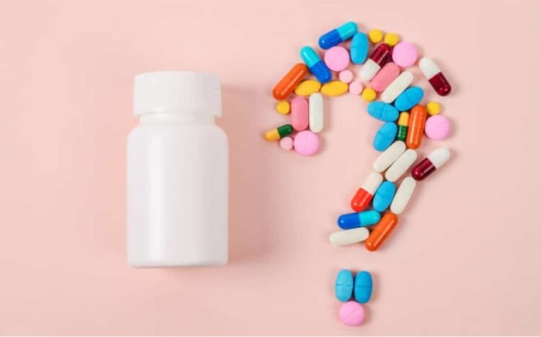 Αντιβιοτικά και κορονοϊός: Οι ειδικοί απαντούν εάν τελικά βοηθούν