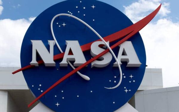 Η NASA αποκατέστησε την επικοινωνία με το μικρό σκάφος Capstone που κατευθύνεται στη Σελήνη
