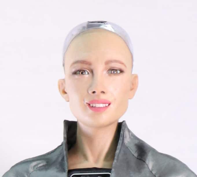 Το κοινωνικό ρομπότ Sophia είναι έτοιμο για μαζική παραγωγή (Video)