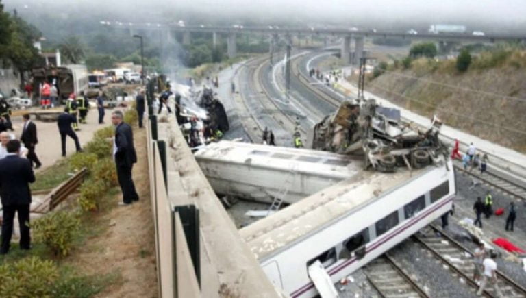 Πολύνεκρο σιδηροδρομικό δυστύχημα στην Τουρκία κοντά στα σύνορα με την Ελλάδα