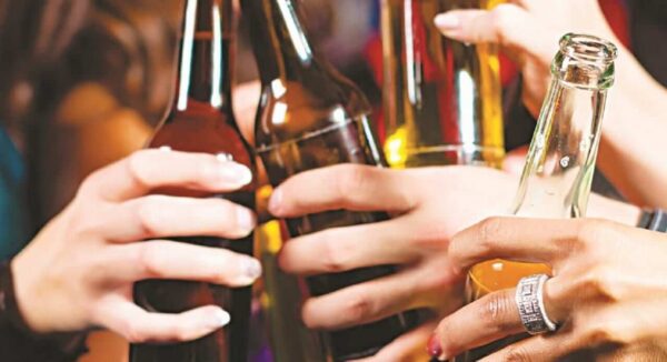 Κατανάλωση αλκοόλ: Η Ελλάδα καταγράφει τη μεγαλύτερη ποσοστιαία μείωση μεταξύ 2010 – 2020 σε ευρωπαϊκό επίπεδο