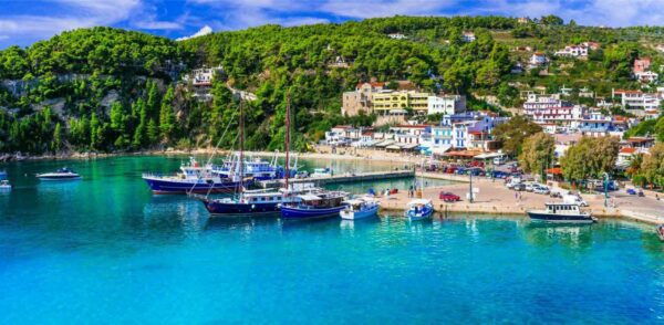 Ξεσηκωμός στην Αλόννησο για την απομάκρυνση του Λιμενάρχη - Ετοιμάζουν κινητοποιήσεις