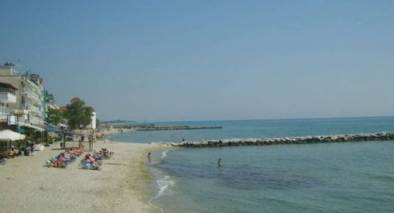 5χρονο κορίτσι ανασύρθηκε νεκρό στην παραλία της Αγίας Τριάδας στη Θεσσαλονίκη