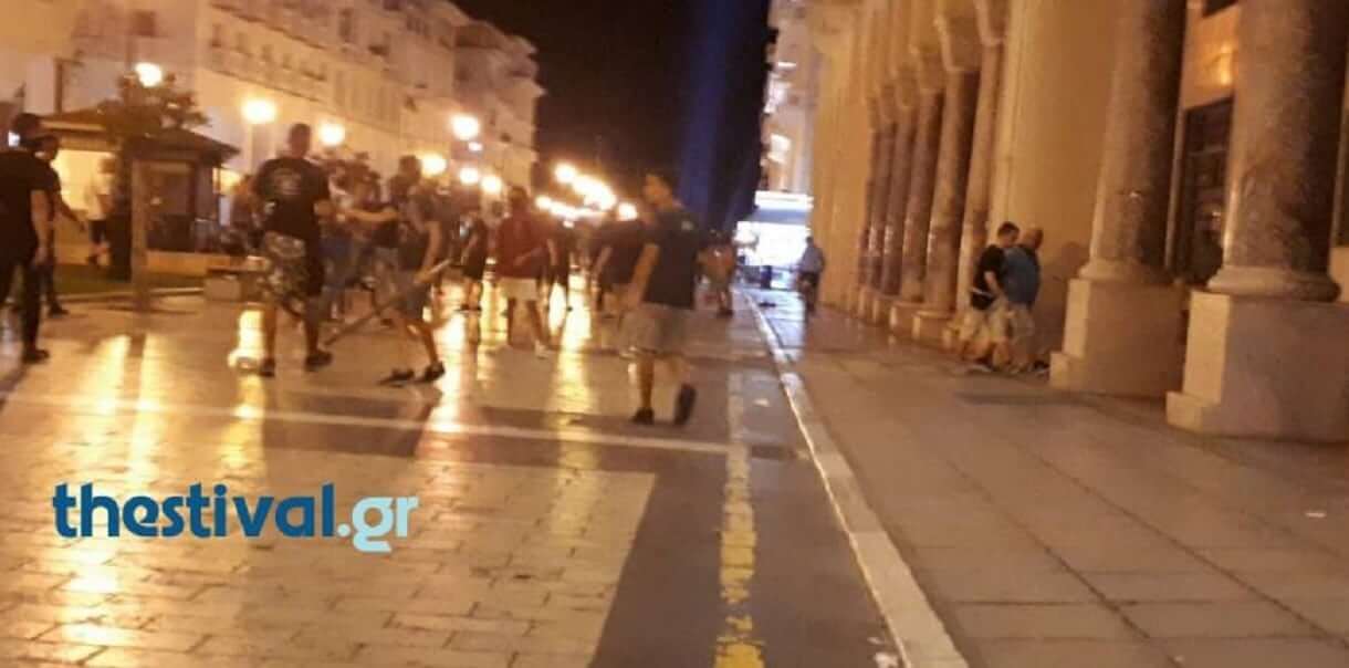 Ανακοίνωση ΣΥΡΙΖΑ για την επίθεση σε νεαρό στην πορεία για τη Μακεδονία: Να καθαρίσουμε τους δρόμους από τα "σκουπίδια"