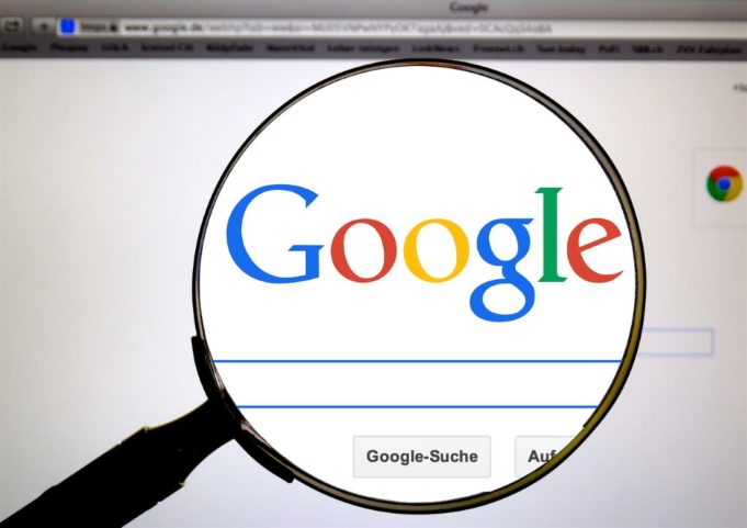 Η Κομισιόν ερευνά τη Google για τις διαφημίσεις