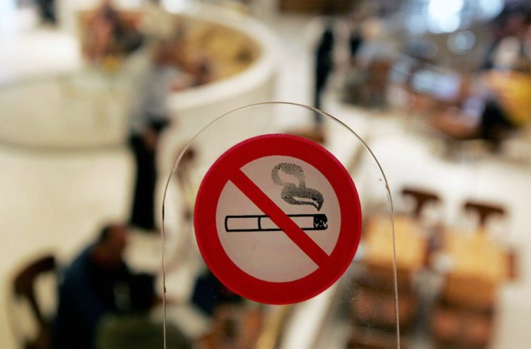 Διοικητής Εθνικής Αρχής Διαφάνειας: Εικονικά σωματεία οι «λέσχες καπνιστών»