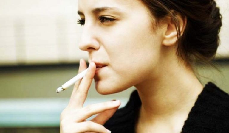 Κάθε ένα λεπτό, πεθαίνουν 10 καπνιστές -Περίπου 1 δισ. σε όλο τον κόσμο καπνίζουν ακόμη