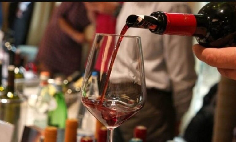 “Όχι” του ΣτΕ στον ειδικό φόρο κατανάλωσης για το κρασί