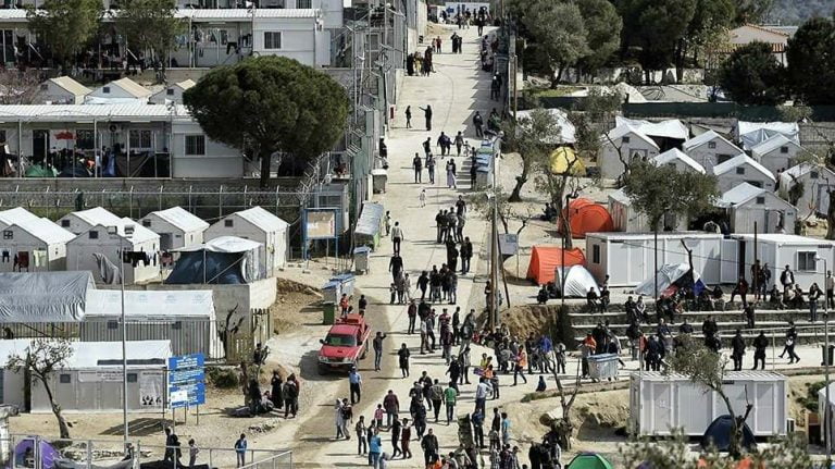 Μεταναστευτικό: Ζητείται διοικητής για το hotspot της Μόριας με μισθό άνω των €2.000