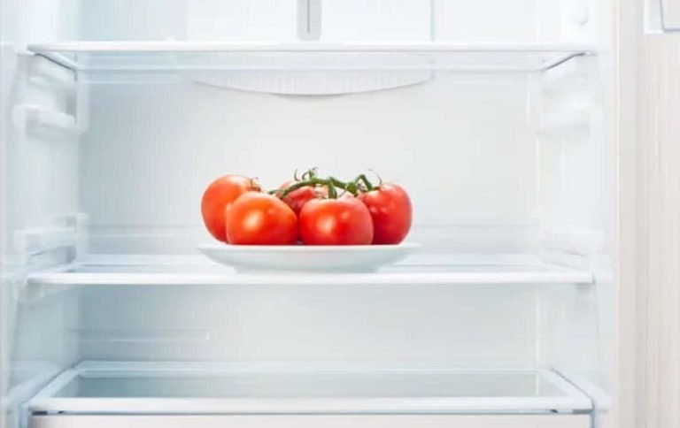 Πρέπει να μπαίνουν οι ντομάτες στο ψυγείο; Δείτε τι βρήκαν οι επιστήμονες…
