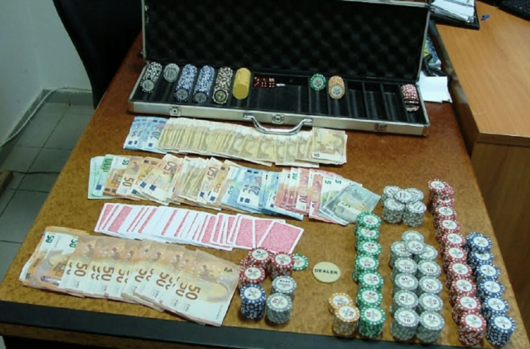 Συνελήφθησαν 13 άτομα στις Σέρρες που έπαιζαν παράνομα πόκερ-Κατασχέθηκαν 4.930 ευρώ
