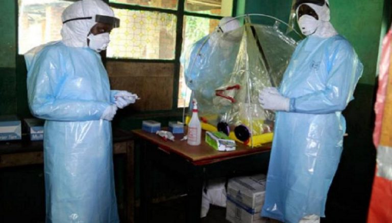 Σε συναγερμό ο Παγκόσμιος Οργανισμός Υγείας για τον ιό Έμπολα