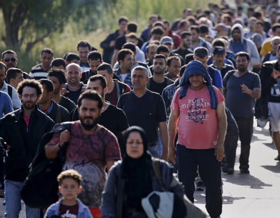 Πρόσφυγες: Άσυλο μόνο σε όσους πληρούν τα κριτήρια εισηγείται ο Χρυσοχοΐδης