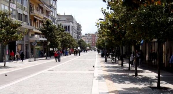 Σέρρες: Κλειστά την Κυριακή τα καταστήματα- video