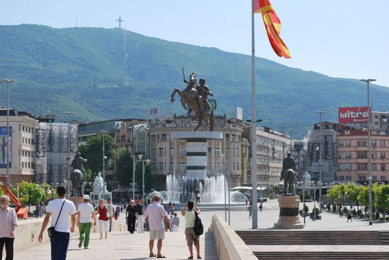 Η ΠΓΔΜ μετονομάζει όλα τα μνημεία -Σε ποιο θα αναγράφεται «Μέγας Αλέξανδρος»