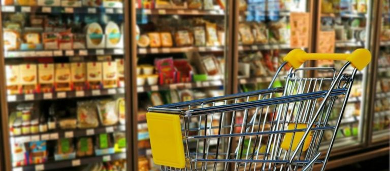 Κορονοϊός και σούπερ μάρκετ: Διαβεβαιώσεις ότι «δεν θα υπάρξει καμία έλλειψη σε τρόφιμα»