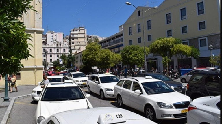 Καβάλα: Σέρβος παραθεριστής χτύπησε οδηγό ταξί με…σφυρί