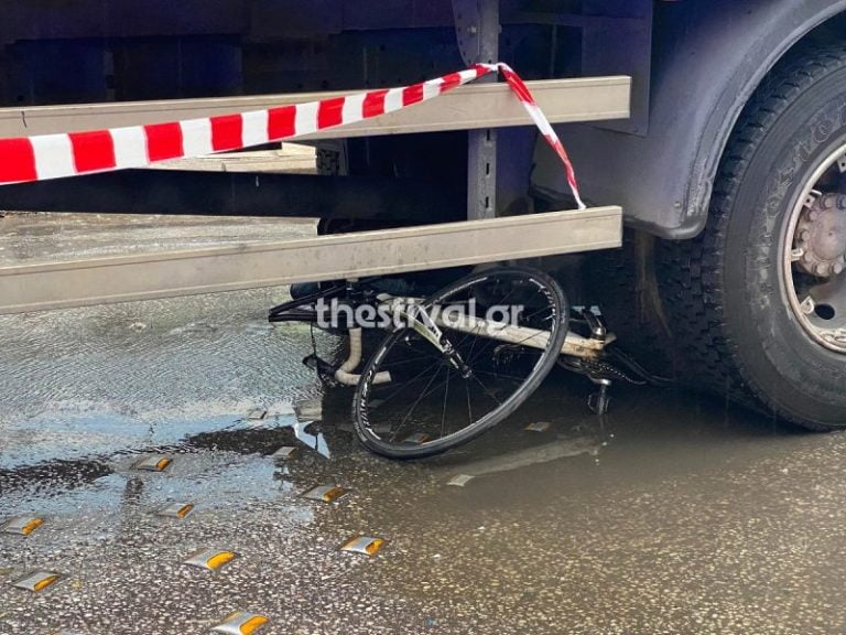 Τραγωδία στη Θεσσαλονίκη: Νεκρή η ποδηλάτισσα που παρασύρθηκε από φορτηγό – video