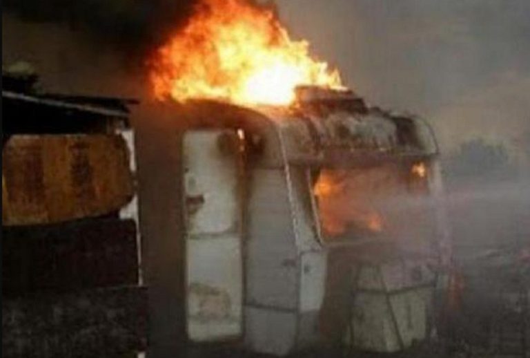 Φωτιά σε κάμπινγκ στη Χαλκιδική: Παρανάλωμα πυρός τροχόσπιτα στη Σιθωνία