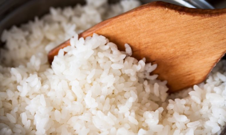 Πώς να μαγειρέψεις το ρύζι για να φιλτράρεις το αρσενικό αλλά να μείνουν τα θρεπτικά συστατικά (φωτο)