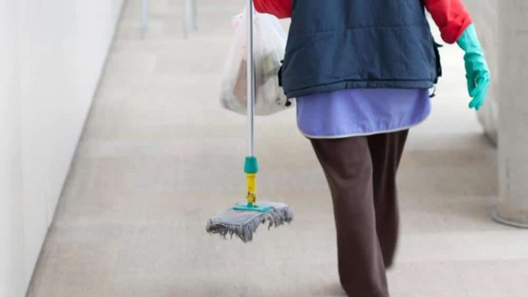 Προσλήψεις προσωπικού καθαριότητας στα σχολεία: Πόσα άτομα και πού θα προσληφθούν στον νομό Σερρών (video)