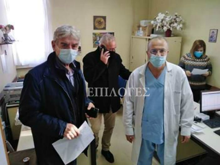Ο Δήμαρχος Ηράκλειας παρέδωσε στο Κέντρο Υγείας Ηράκλειας και Στρυμονικού rapid tests (video)