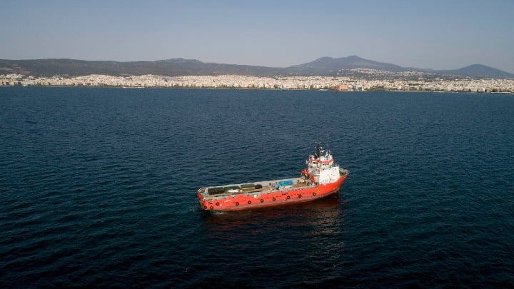 Αποστολή καθαρισμού στον Θερμαϊκό αναλαμβάνει το πλοίο «Typhoon» του Ιδρύματος Αθανασίου Κ. Λασκαρίδη