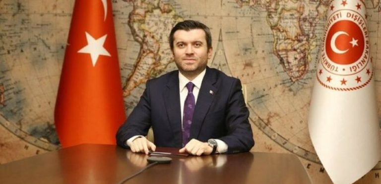 Στη Θράκη ο προκλητικός υφυπουργός Εξωτερικών της Τουρκίας που είδε… «Άουσβιτς» στον Έβρο