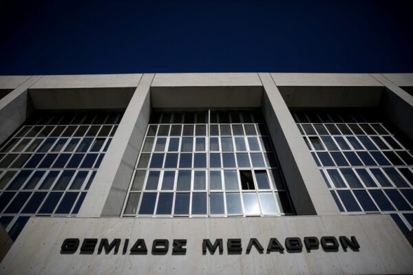 Απόπειρα δωροδοκίας κατήγγειλε γνωστός αρεοπαγίτης δικαστής
