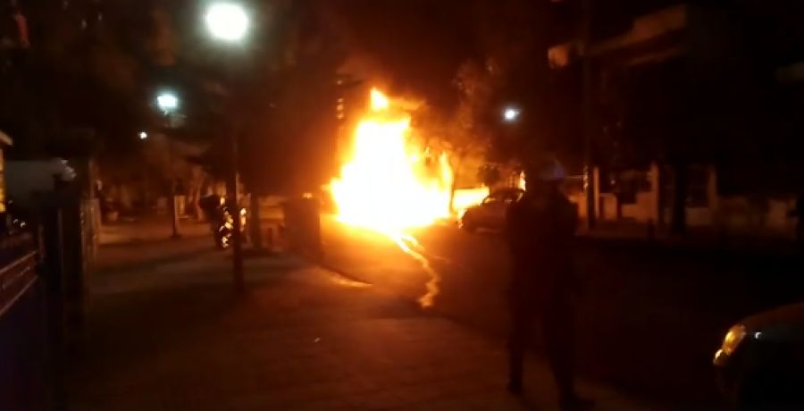 Έκρηξη βόμβας σε αυτοκίνητο εκδότη εφημερίδας (VIDEO)