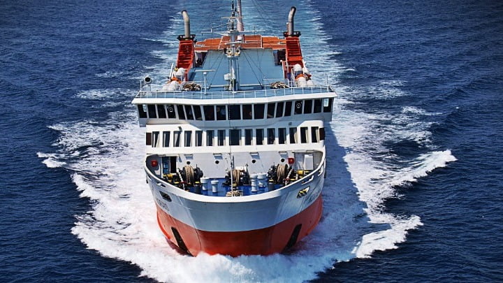 Αλεξανδρούπολη: Μηχανική βλάβη στο επιβατηγό οχηματαγωγό πλοίο «Αδαμάντιος Κοραής»