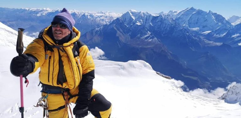 Ο Αντώνης Συκάρης σε νέα ορειβατική αποστολή για μια «οχτάρα» κορυφή του Νεπάλ (φωτο)