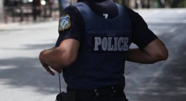 Δίωξη για ομαδικό βιασμό άσκησε ο Εισαγγελέας στους δύο αστυνομικούς που κατήγγειλε 19χρονη