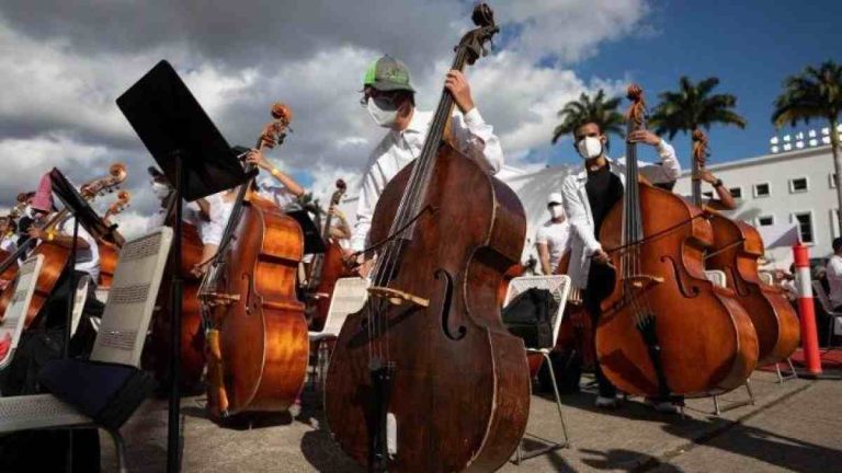 Η Βενεζουέλα έσπασε το ρεκόρ Γκίνες για τη μεγαλύτερη ορχήστρα στον κόσμο
