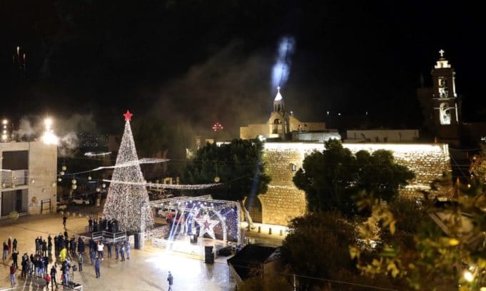 Βηθλεέμ: Χωρίς κόσμο λόγω της πανδημίας η φωταγώγηση του χριστουγεννιάτικου δέντρου