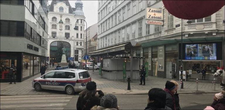 Κορωνοϊός: Συναγερμός στη Βιέννη – “Σφράγισαν” γυμνάσιο – Φόβοι ότι μολύνθηκε καθηγήτρια που ταξίδεψε από Ιταλία