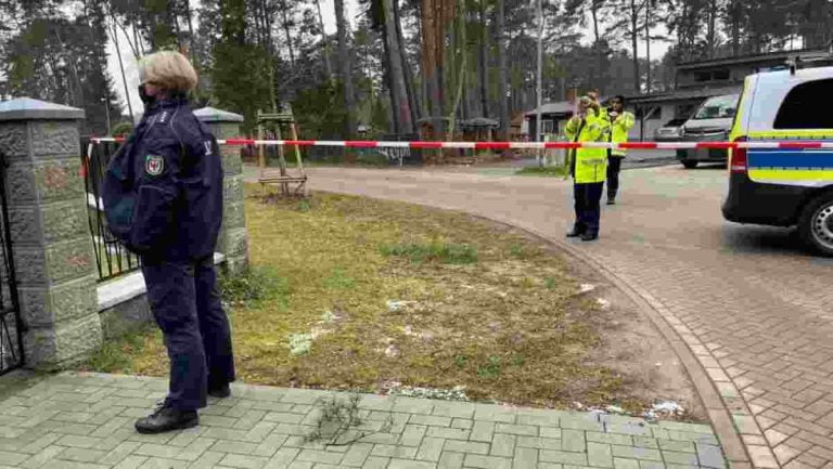 Σοκ στη Γερμανία: Βρέθηκαν πέντε πτώματα σε σπίτι στο Βερολίνο – Ανάμεσά τους τρία παιδιά