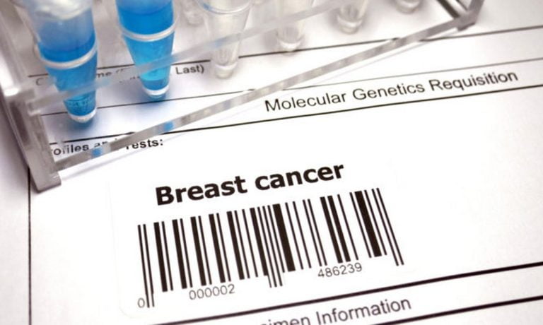 ΕΟΠΥΥ: Άμεση κάλυψη των γονιδιακών εξετάσεων για τον καρκίνο του μαστού