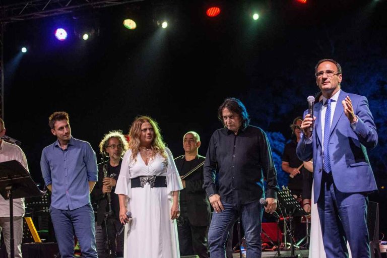 Σέρρες: Εντυπωσιακή αυλαία στα Ελευθέρια 2021 με την επετειακή συναυλία του Γιώργου Ανδρέου