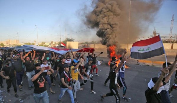 Ιράκ: Παραιτήθηκε η κυβέρνηση – Νέες αιματηρές διαδηλώσεις