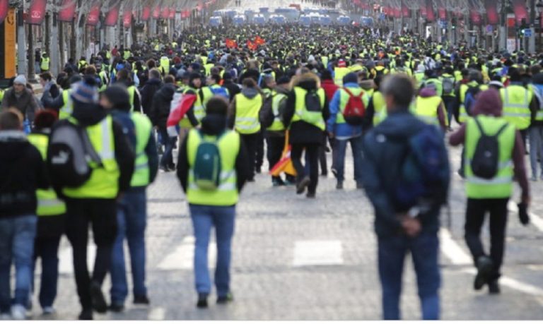 Θεσσαλονίκη: Να διαδηλώσουν φορώντας κίτρινα γιλέκα καλεί τους πολίτες η Επιτροπή Μακεδονικού Αγώνα