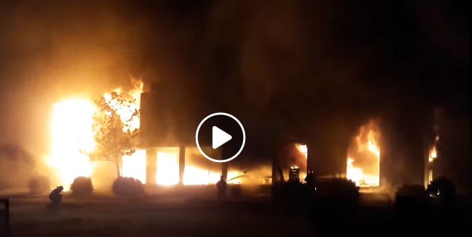 Κάηκε ολοσχερώς βιοτεχνία επίπλων στην Ορεστιάδα (video)