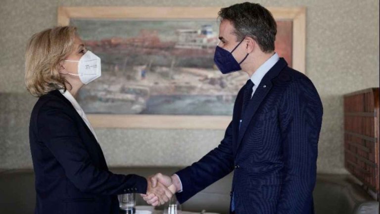 Ο πρωθυπουργός συναντήθηκε με την υποψήφια των Ρεπουμπλικανών για το αξίωμα του Προέδρου της Γαλλικής Δημοκρατίας, Βαλερί Πεκρές