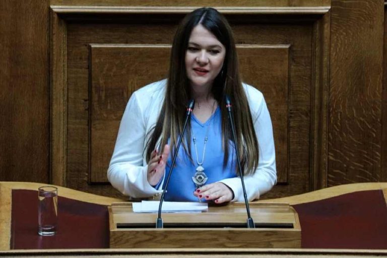 Κωνσταντίνα Αδάμου: Ανεξαρτητοποιήθηκε από το ΜέΡΑ25 η βουλευτής