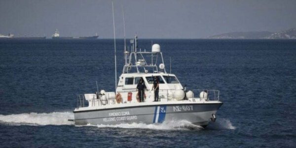 Νεκρός ο ένας από τους εννέα Ρουμάνους κωπηλάτες που παρασύρθηκαν νότια της Κεφαλονιάς