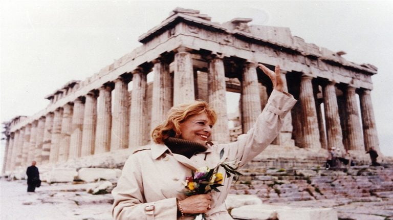 Σαν σήμερα η Μελίνα Μερκούρη θέτει το θέμα της επιστροφής των Γλυπτών του Παρθενώνα στην Ελλάδα