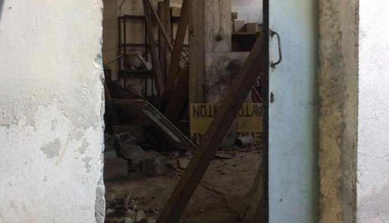 Σπίτι-κολαστήριο στο Μοσχάτο: Βρέθηκαν σκελετοί από βασανισμένα ζωάκια